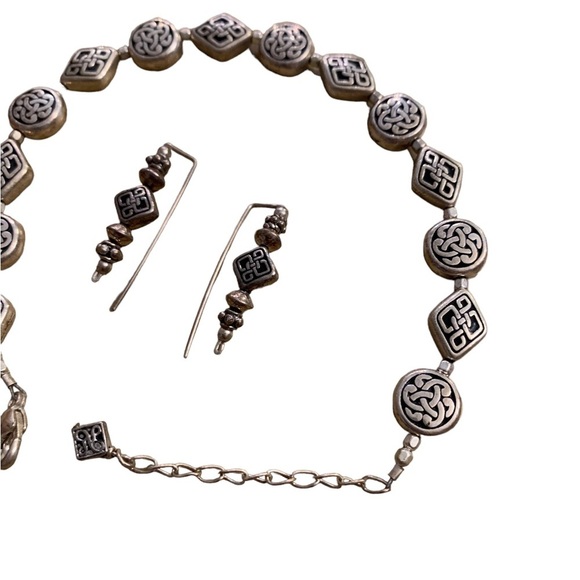 Silver Necklace & Earring Set Tribal Design Shapes - Picture 7 of 7